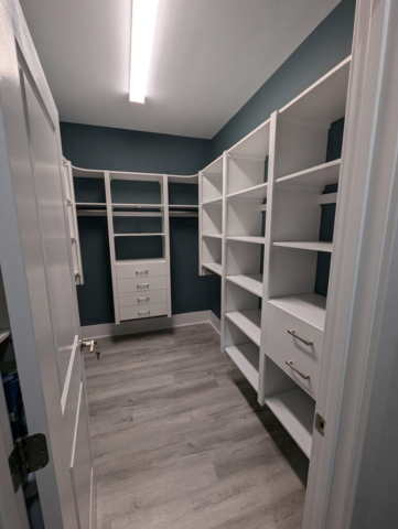 Walk In Closet White with Center and Side Drawers and rounded back top corners